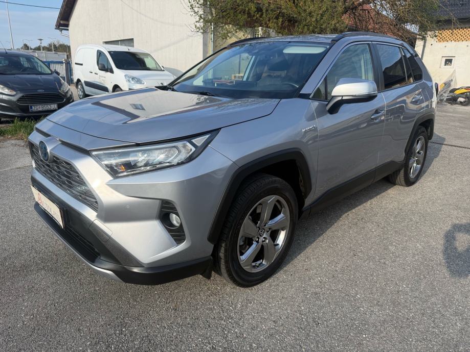 Toyota RAV4 2,5 Hybrid,2021 god