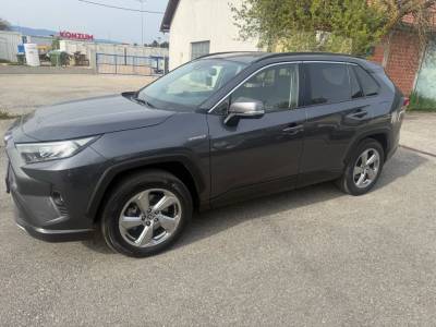 Toyota RAV4 2,5 Hybrid, 2020 god